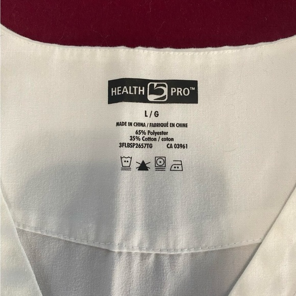 Women’s scrub top lot - Picture 4 of 8